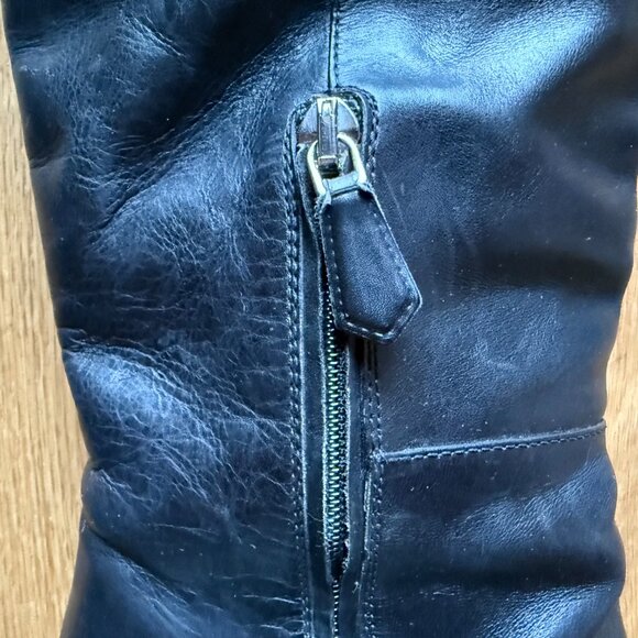 How. cool!!! Tall Prada boots, 35 - Picture 9 of 13